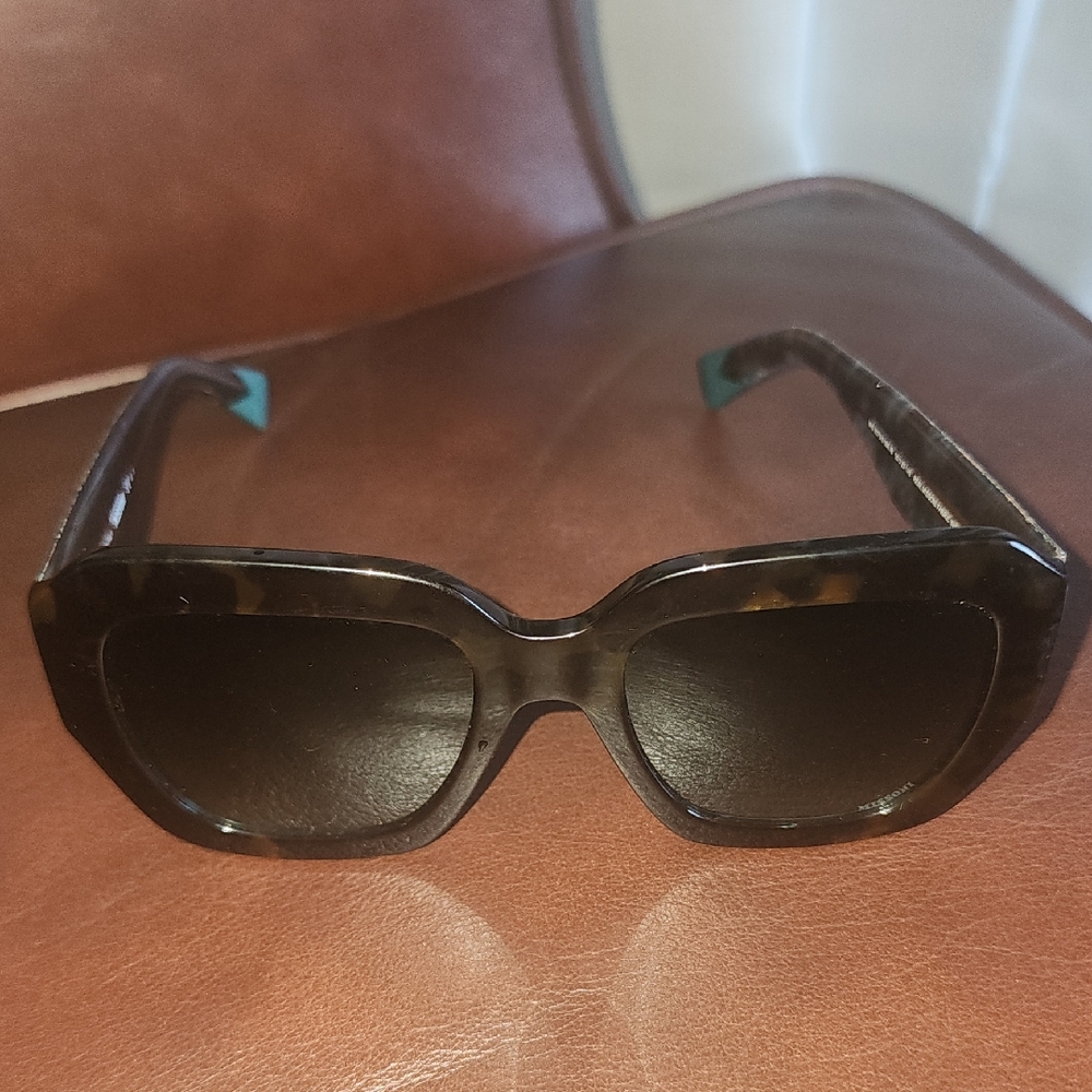 Missoni Tortoiseshell Sunglasses - Stylish UV Protection
